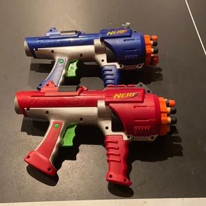 Two nerf hyperfire red&blue